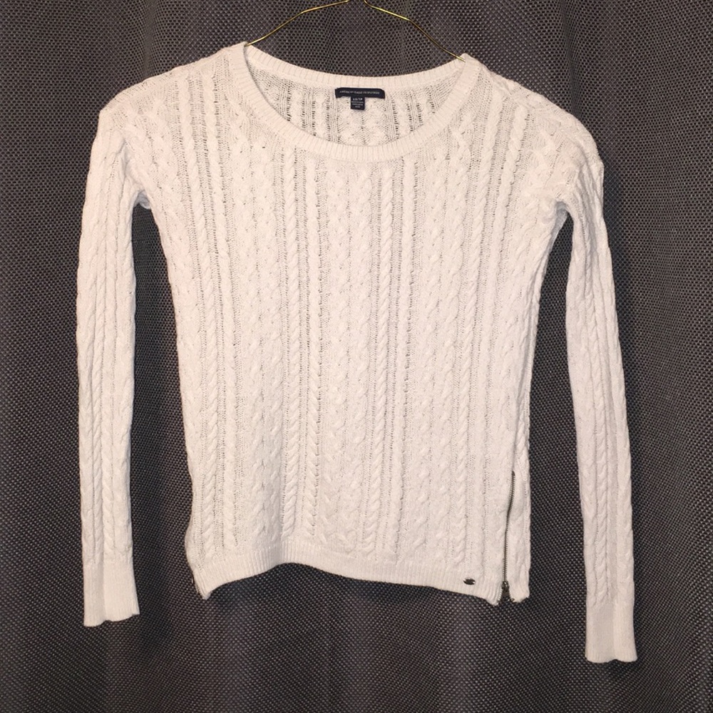 American eagle sweater